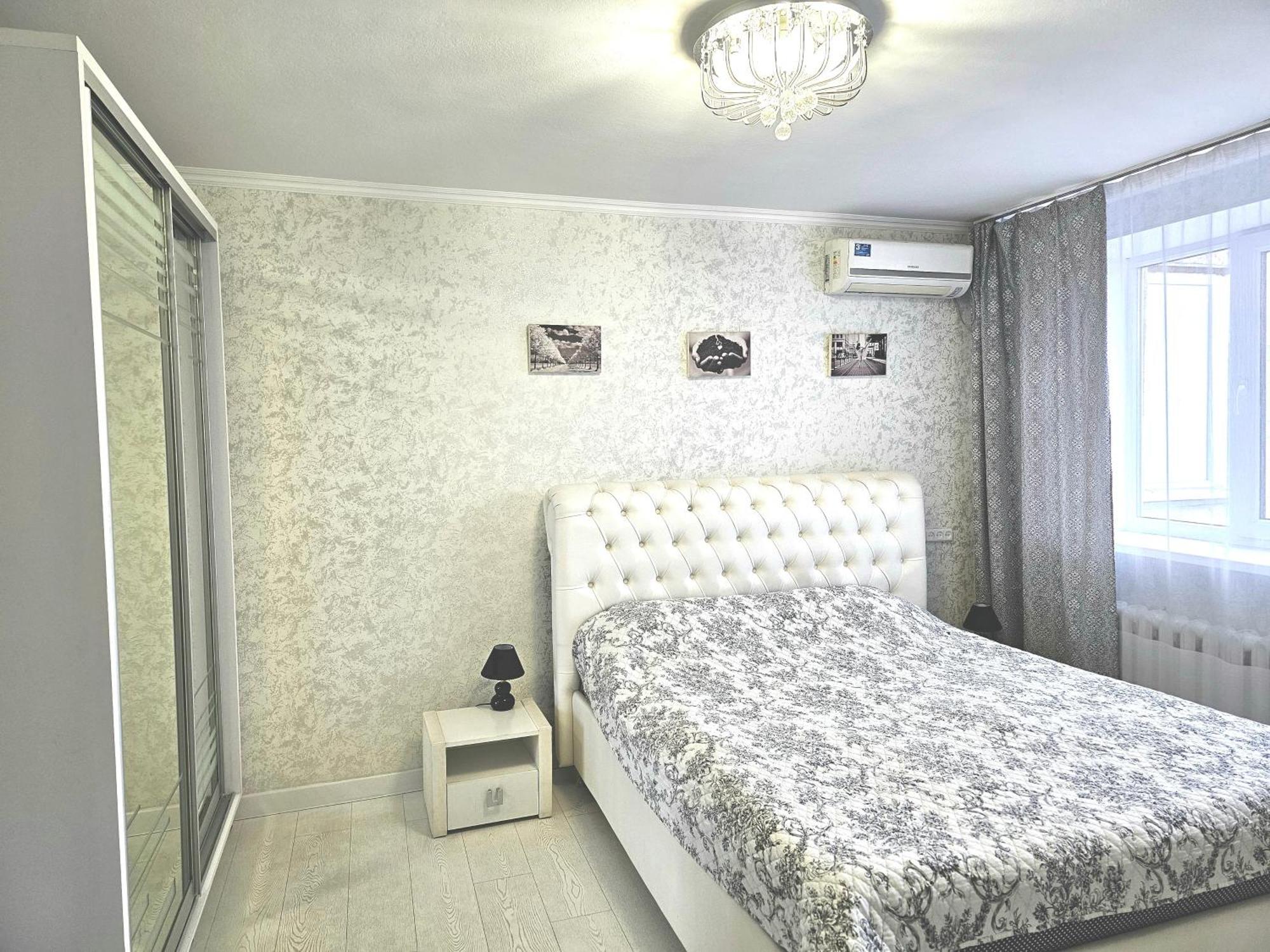 Black And White Apartment Chisinau Exterior photo